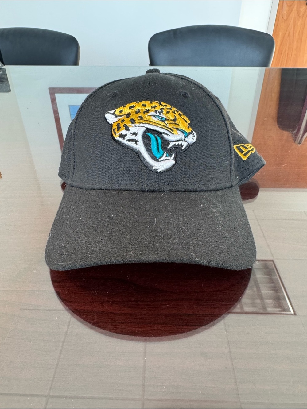 Jacksonville Jaguars NFL New Era Black 39Thirty S-M Stretch Hat Cap